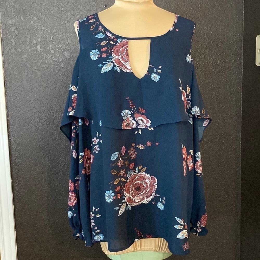 Love on a hanger‎ blue floral cold shoulder ruffle long sleeve blouse top